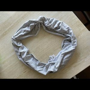 Nursing cover / Scarf / Car seat cover